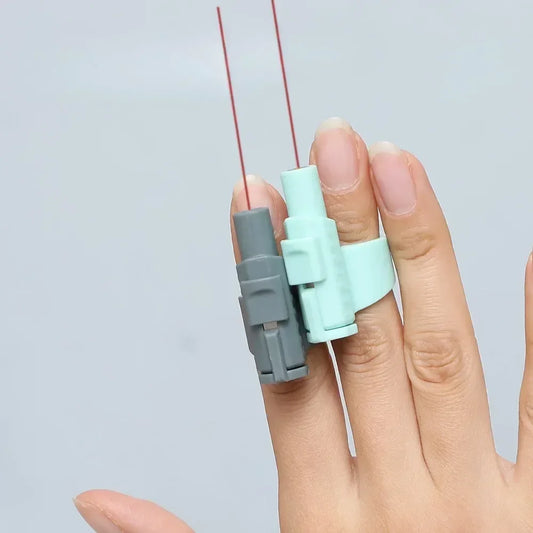 Mini Portable Laser Pointer for Cats - Fingertip Design for Interactive Play